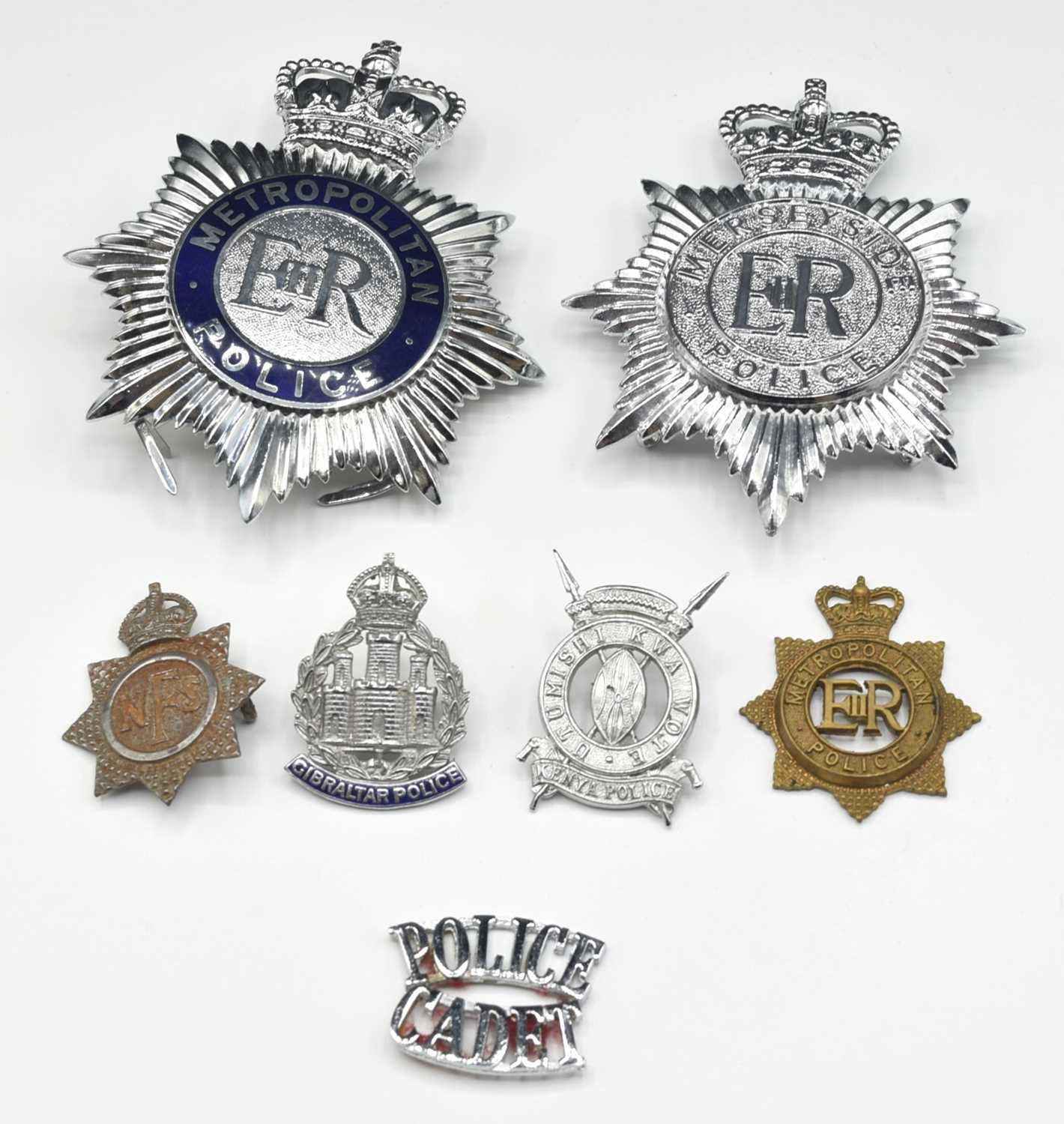 Lot 59 - ERII Metropolitan Police helmet plate together...