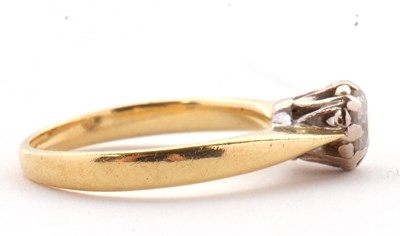 Lot 88 - An 18ct diamond ring, the round brilliant cut...