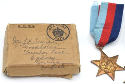 Lot 9 - Second World War Family Medal groups to...