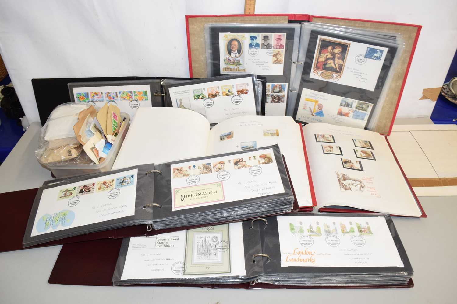 Lot 32 - A 20th Century Great Britain stamp collection...
