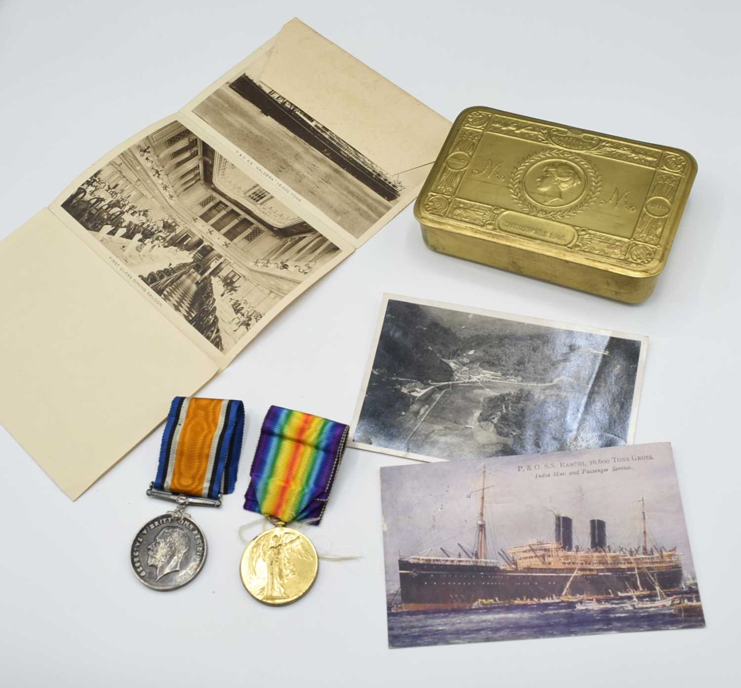 Lot 14 - First World War British Medal Pair Comprising...