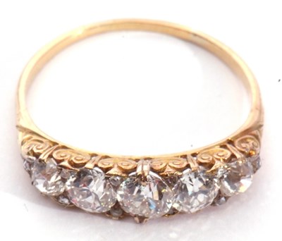Lot 300 - Victorian five stone diamond ring featuring...