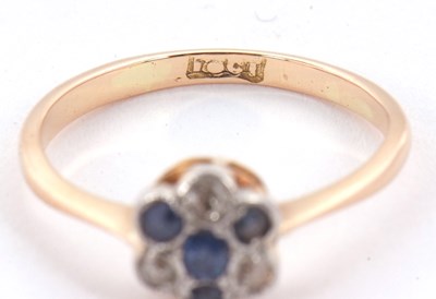 Lot 6 - An early 20th century sapphire and diamond...