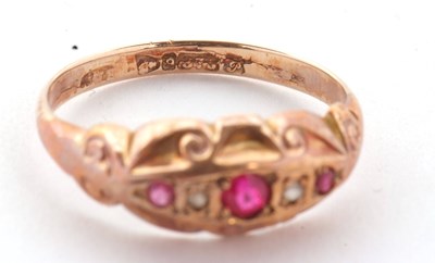 Lot 8 - An Edwardian ruby and diamond ring, the...