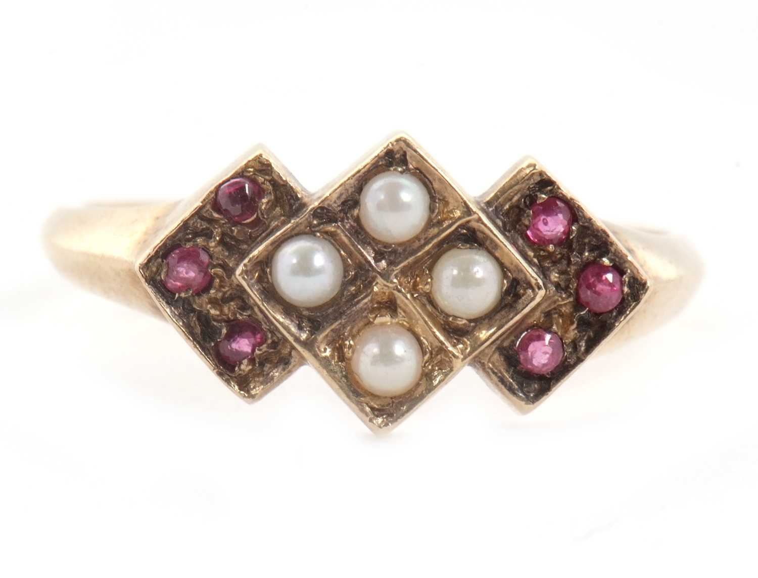 Lot 10 - A 9ct ruby and split pearl ring, the central...
