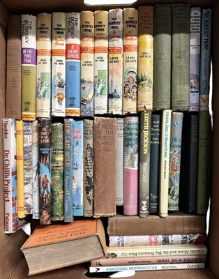 Lot 947 - ONE BOX: Various vintage girls' annuals and...