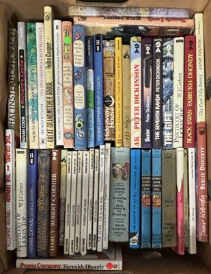 Lot 931 - ONE BOX: Contemporary juvenile mixed fiction