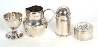 Lot 186 - Mixed Lot: An Art Nouveau silver circular box,...