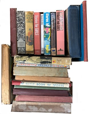 Lot 925 - ONE BOX: Mixed vintage girls' annuals and...