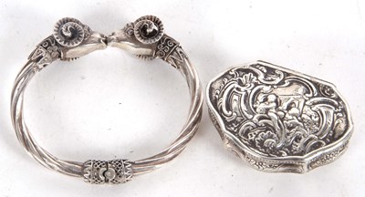 Lot 265 - Mixed Lot: A white metal snuff box of...