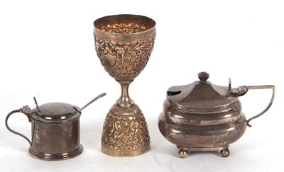 Lot 267 - Mixed Lot: A hallmarked silver mustard pot and...