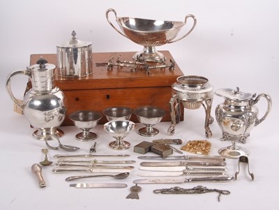 Lot 265 - An oak cased cutlery box containing mainly...