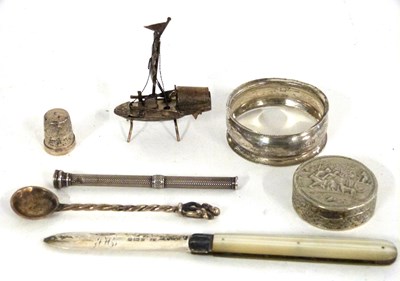 Lot 266 - Mixed lot: A late Victorian silver bladed...