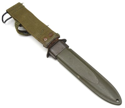 Lot 77 - Second World War American M8A1 Carbine Bayonet....