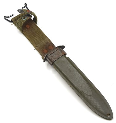 Lot 77 - Second World War American M8A1 Carbine Bayonet....