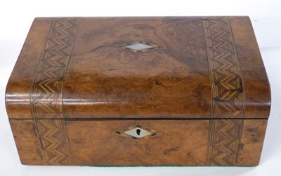 Lot 323 - A Georgian Revival mahogany drop leaf demi...
