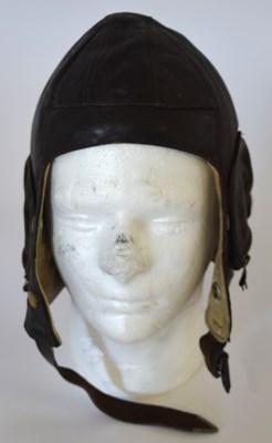 Lot 93 - Early Second World War Royal Airforce "B" Type...