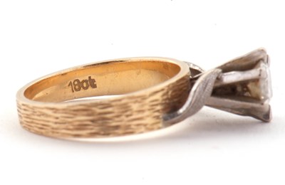 Lot 31 - A diamond solitaire ring, the round brilliant...