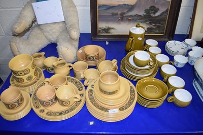 Lot 31 - QUANTITY OF KILNCRAFT BACCHUS PATTERN TABLE WARE