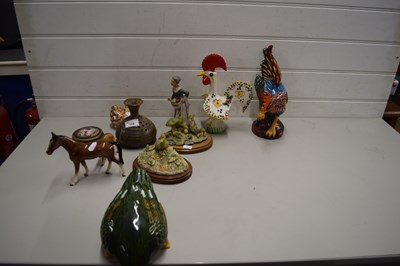 Lot 159 - MIXED LOT : ORNAMENTS TO INCLUDE CHICKENS AND...