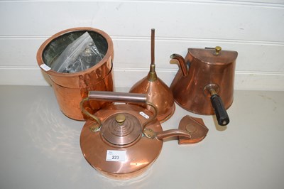 Lot 223 - MIXED LOT : COPPER WARES TO INCLUDE KETTLES,...