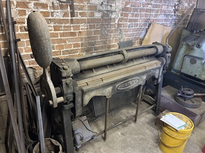 Lot 3 - A Keetona 4ft sheet metal bender