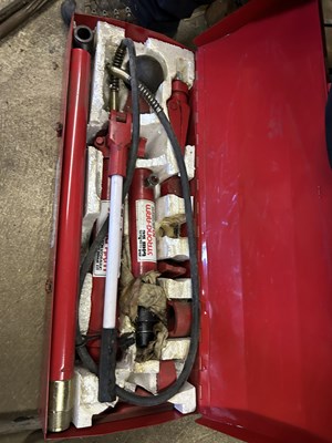 Lot 19 - A Clark Strongarm 10 tonne hydraulic body...