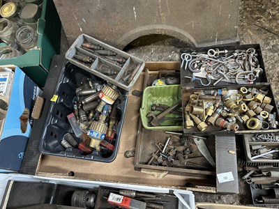Lot 50 - Mixed Lot: Gas nozels, welding fixings, chucks,...