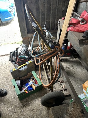 Lot 62 - Heavy duty oxyacetylene gas trolley, total...