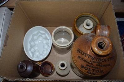 Lot 558 - BOX OF MIXED ITEMS TO INCLUDE SCOTTS OF BOLTON...