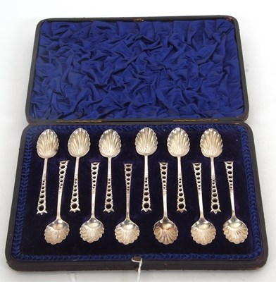 Lot 248 - A cased set of twelve late Victorian silver...