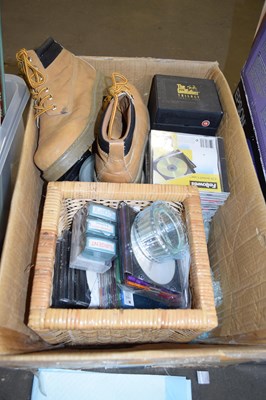 Lot 601 - BOX OF MIXED HOUSEHOLD ITEMS TO INCLUDE CDRS,...