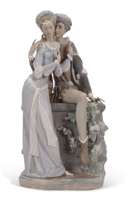 Lot 34 - LLADRO FIGURE GROUP 'LOVERS FROM VERONA' MODEL...