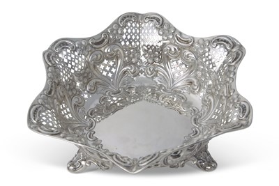 Lot 164 - A late Victorian silver bowl of shaped square...