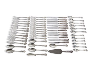 Lot 197 - An early 20th Century Queens pattern cutlery...