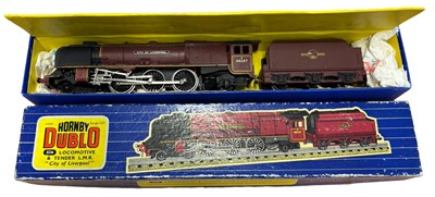 Lot 123 - A boxed Hornby Dublo 00 gauge 4-6-2 City of...
