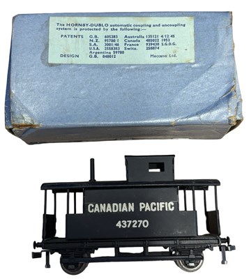Lot 126 - A boxed Hornby Dublo 00 gauge D1 Canadian...
