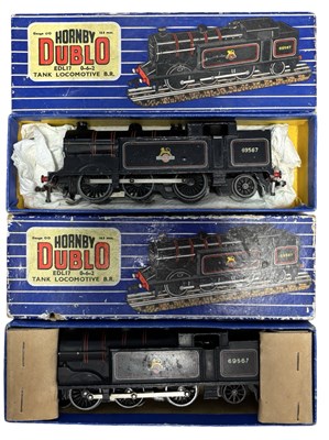 Lot 141 - A pair of boxed Hornby Dublo 00 gauge EDL17...