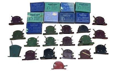 Lot 180 - A mixed lot of various Hornby Dublo and other...