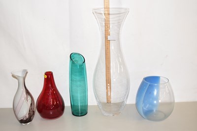 Lot 12 - Mixed Lot: Various Art Glass vases