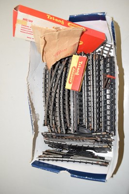 Lot 14 - Box of 00 gauge model railway track