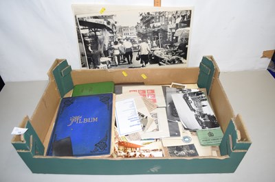 Lot 19 - Box of various vintage photographs, ephemera etc