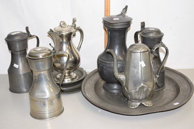 Lot 26 - Mixed Lot: Various pewter tankards, jugs etc