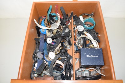 Lot 46 - A large box of assorted wrist watches