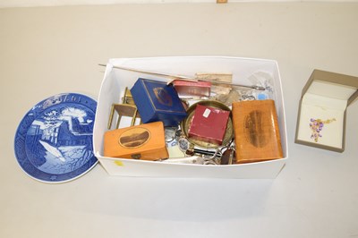 Lot 89 - Box of assorted costume jewellery, decorated...