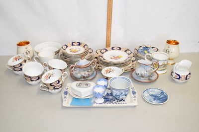 Lot 143 - Quantity of various tea wares, Royal...