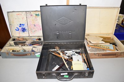 Lot 150 - Three artists boxes and assorted contents