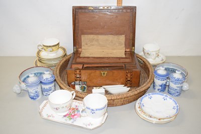 Lot 178 - Mixed Lot: Various table wares, inlaid...