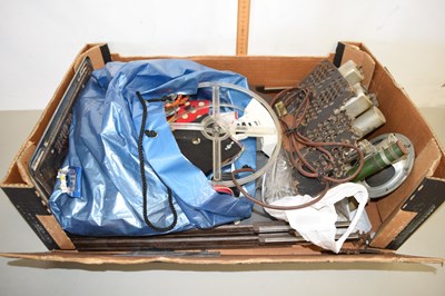 Lot 184 - Mixed Lot: Vintage radio parts, cables etc
