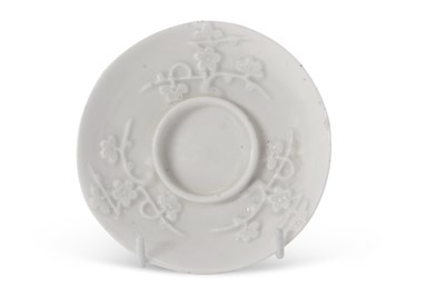 Lot 61 - A rare Chelsea porcelain Trembleuse saucer...
